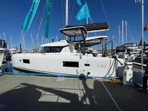 2024 Lagoon 42