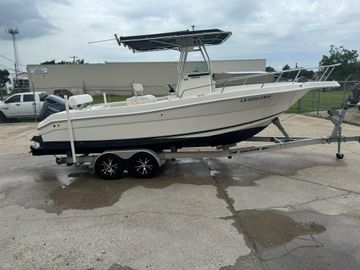 2004 Robalo R230 Center Console