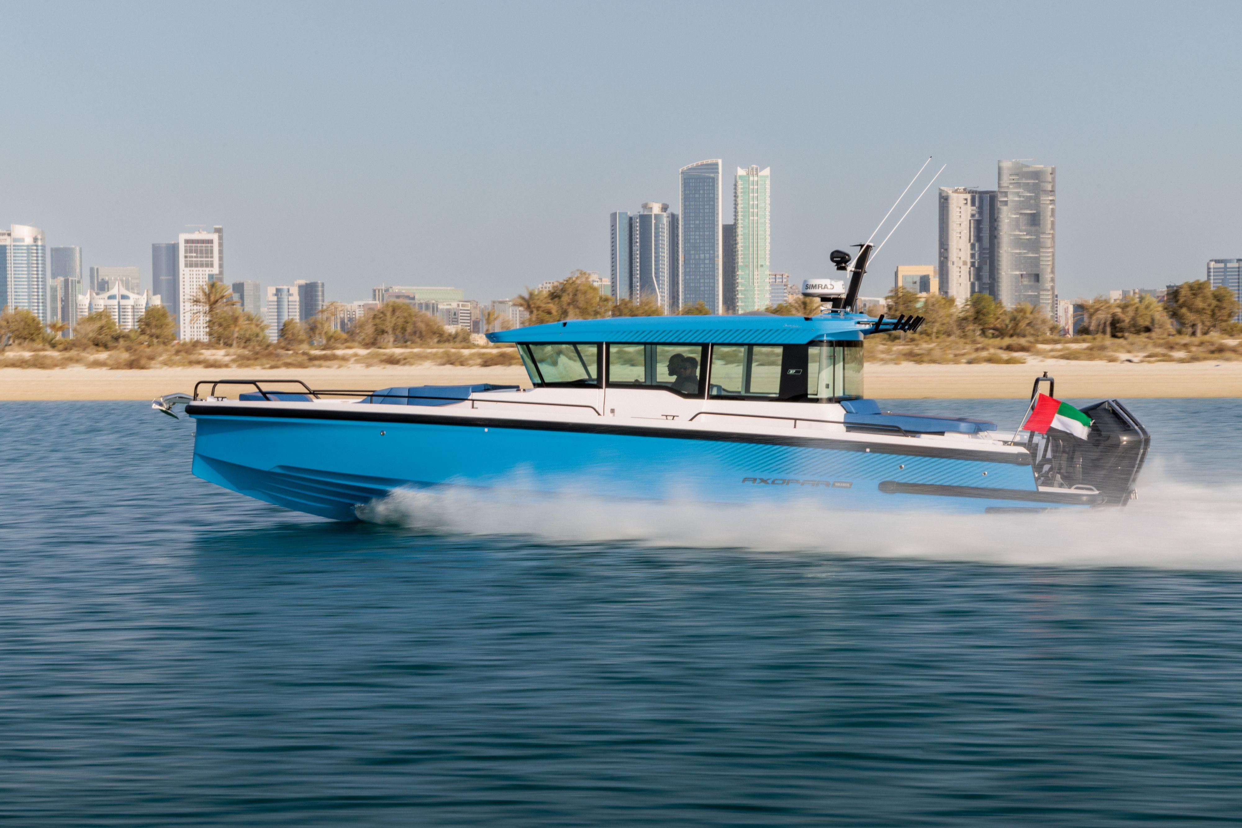 2026 Axopar 37 XC AFT CABIN