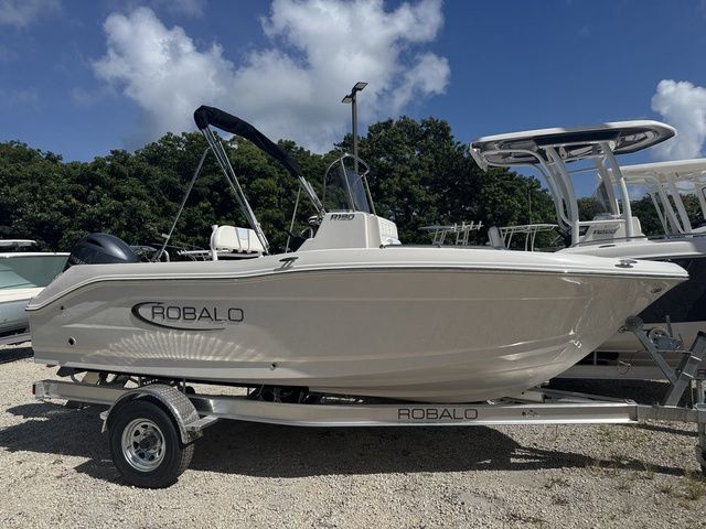 2025 Robalo R180 Center Console