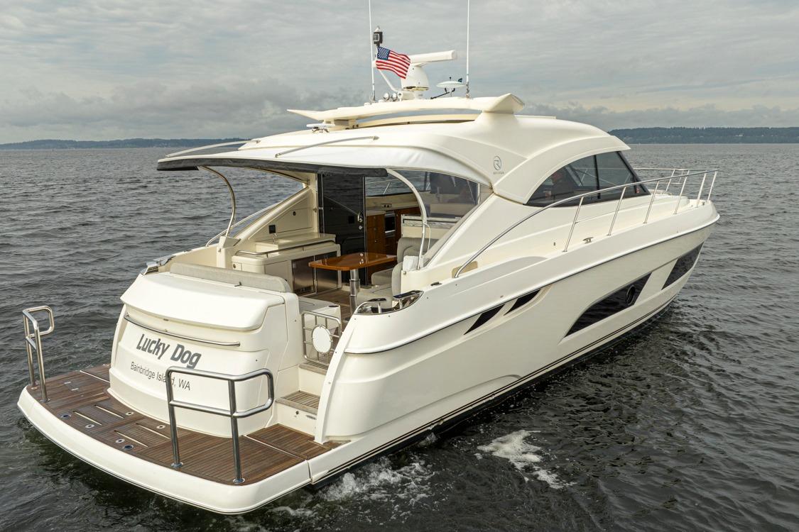 2018 Riviera 4800 Sport Yacht