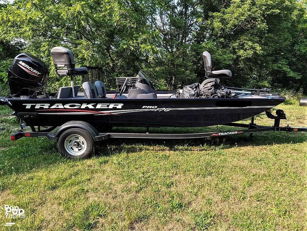 New 1996 Bullet 20XD Boat Seats