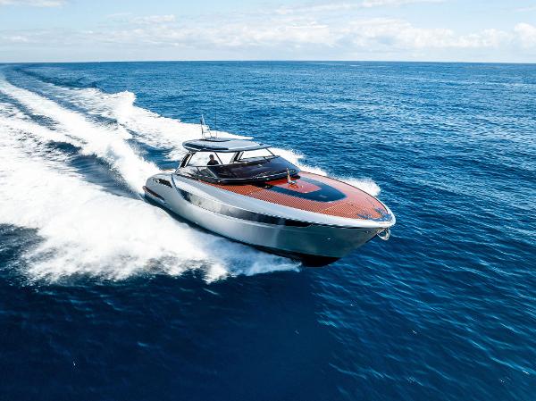 Riva 48 Dolceriva Profile