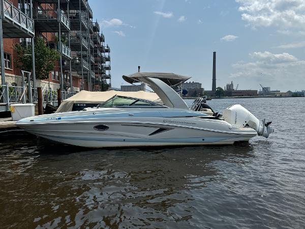 2023 Crownline 255 XS