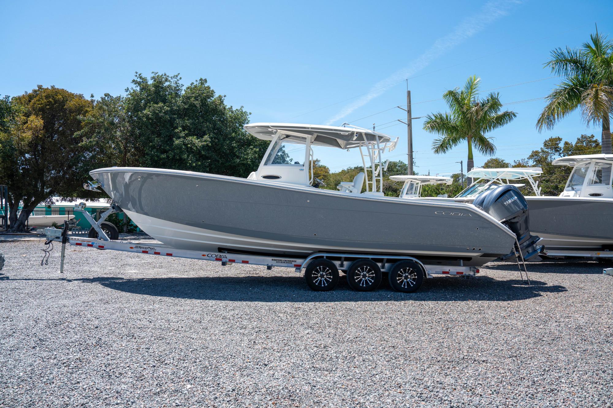 Cobia 320 CC