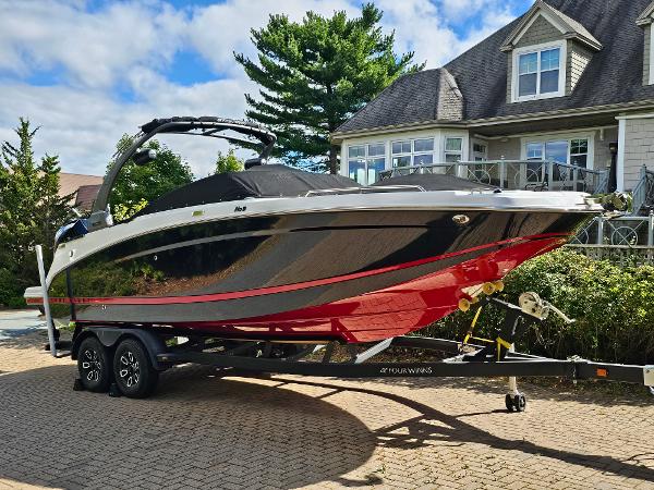 2023 Four Winns HD8 OB