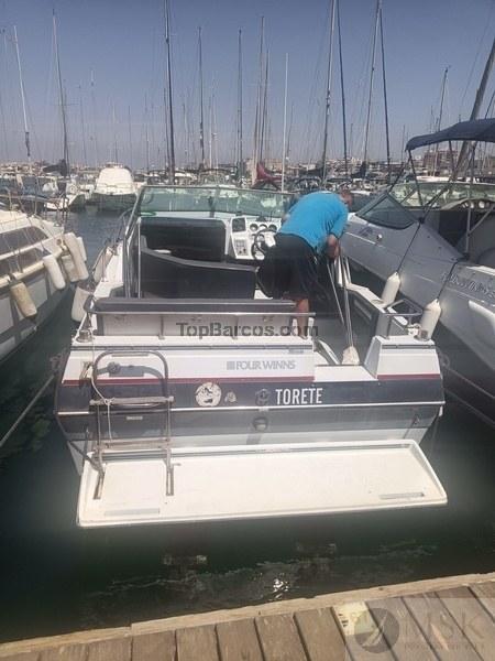 1990 Four Winns 245 Vista