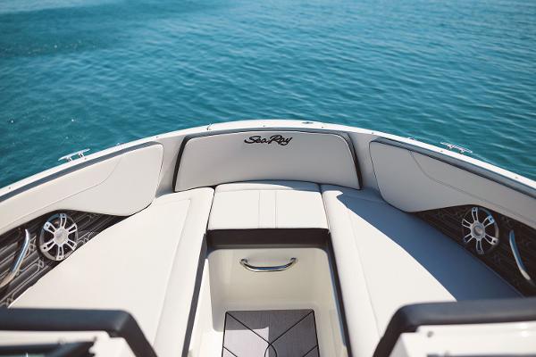 2024 Sea Ray SPX 210
