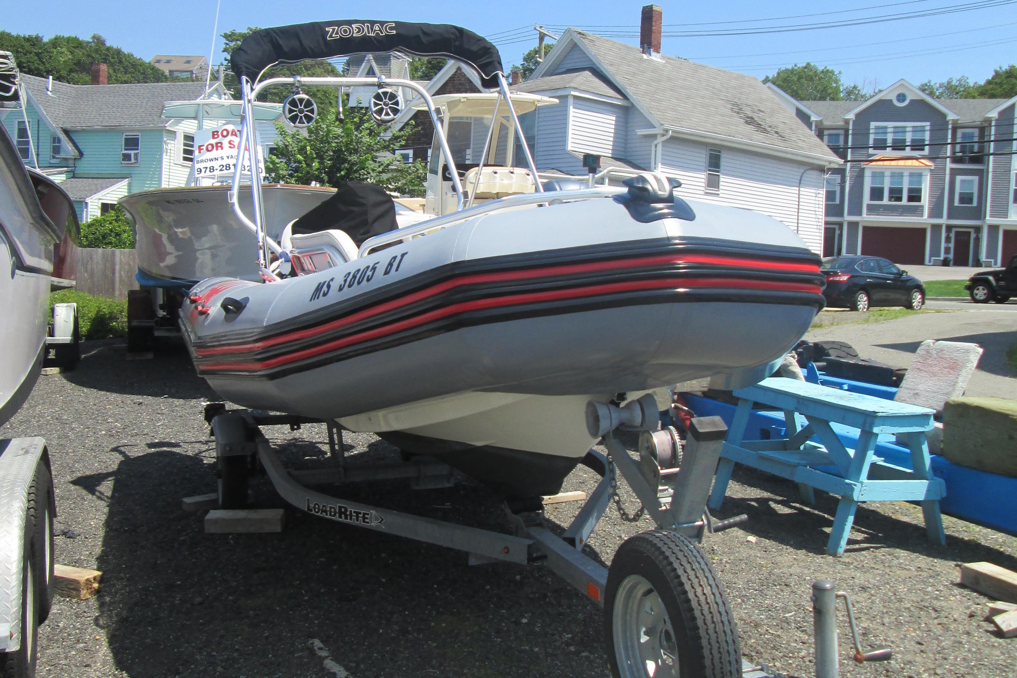 2014 Zodiac Bayrunner 550
