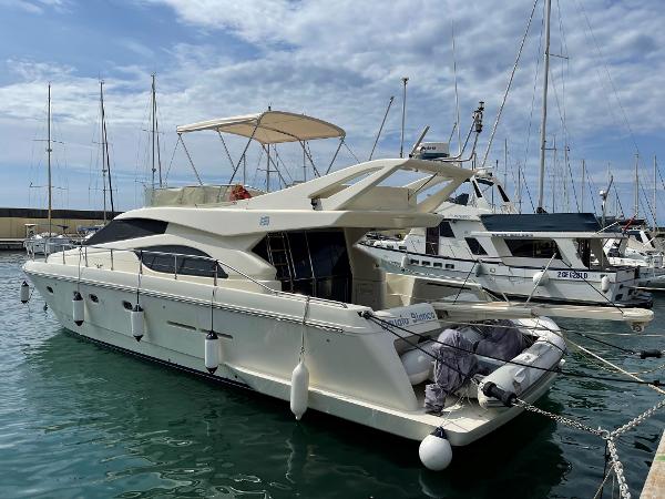1998 Ferretti Yachts 53