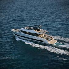 Solaris Power 70 Long Range 2025 Solaris Power 70 Long Range yacht cruising on open sea.