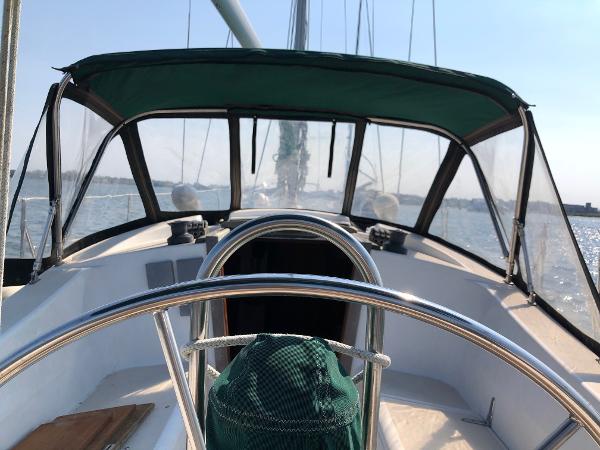 1984 Tartan T-33