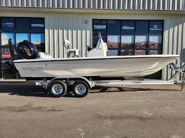 2025 Pathfinder 2200 TRS