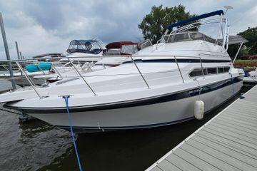 1990 Carver 3467 Santego