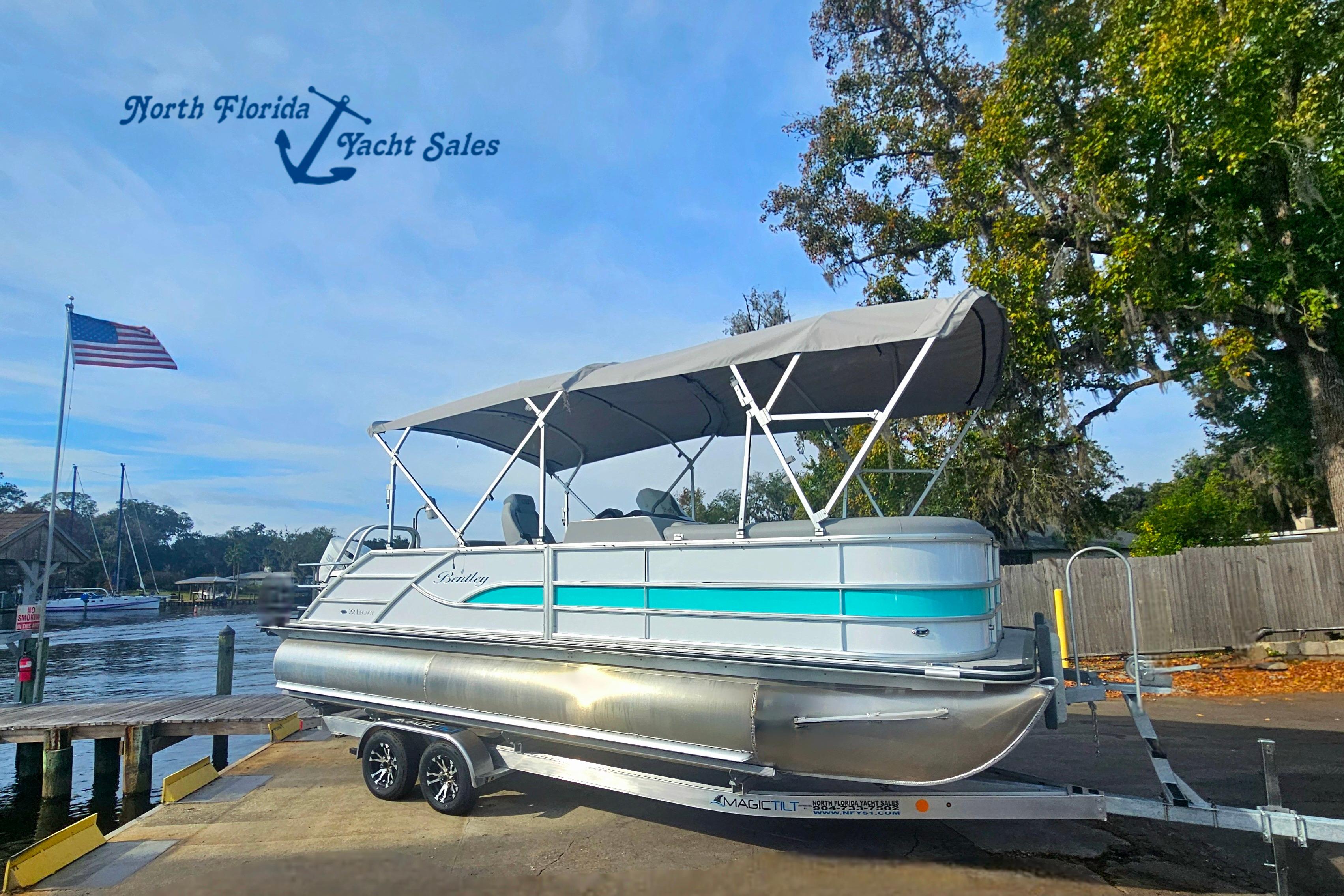 2026 Bentley Pontoons Legacy 223 Swingback