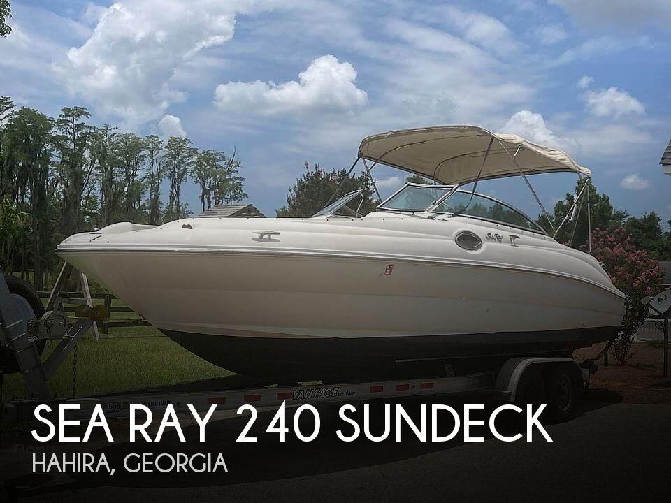Sea Ray 240 Sundeck 2001 Sea Ray 240 Sundeck for sale in Hahira, GA