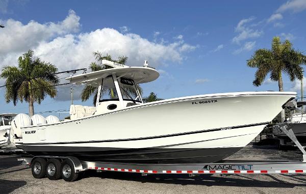 2023 Regulator 34