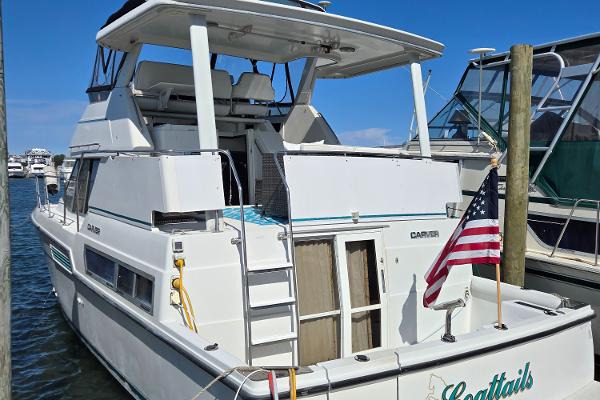 1994 Carver 390CPMY