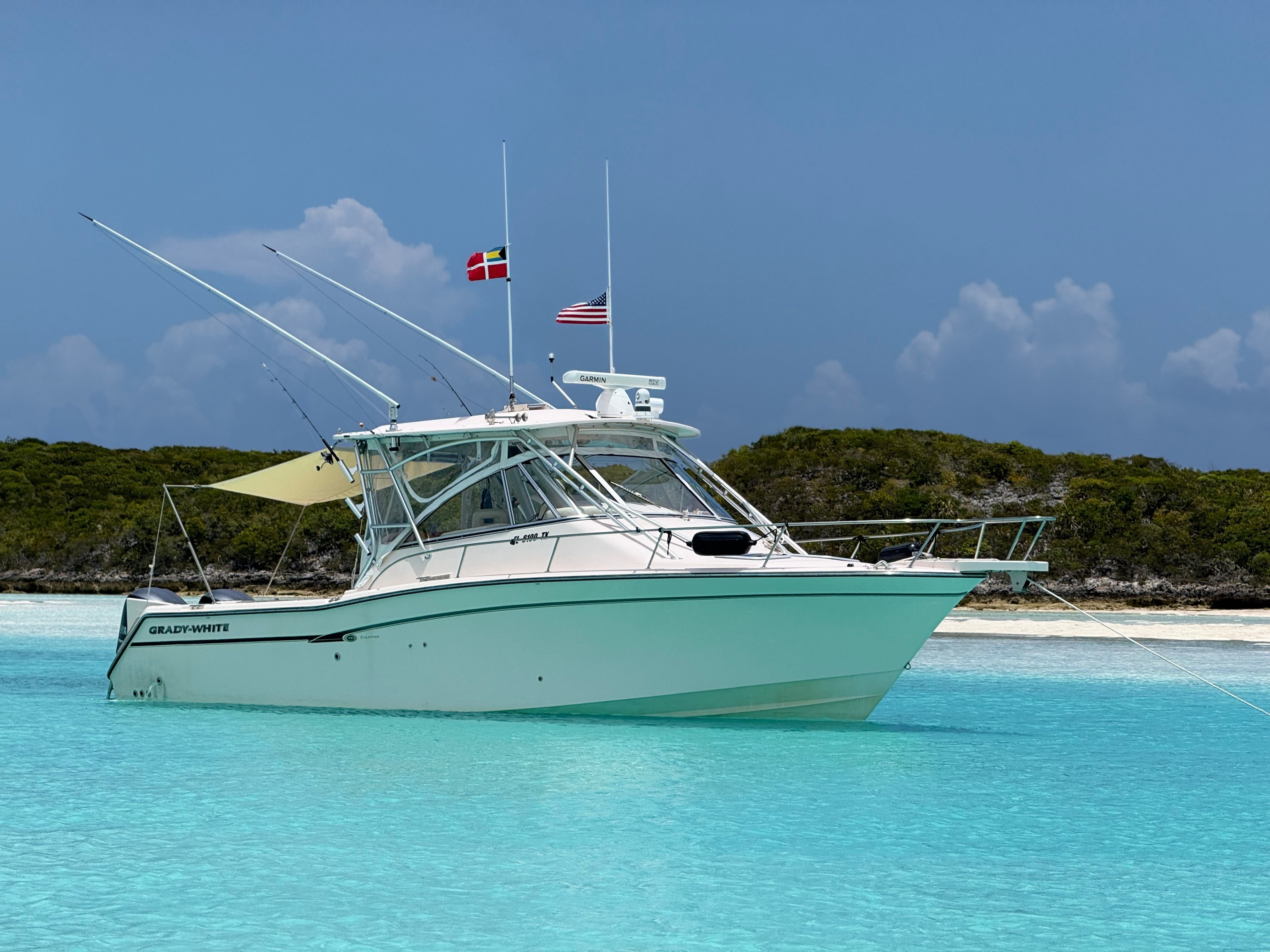 2013 Grady-White Express 330