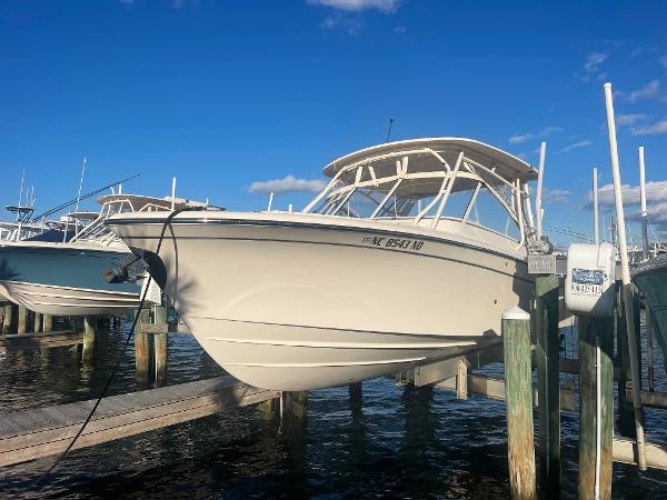 Grady-White Freedom 285