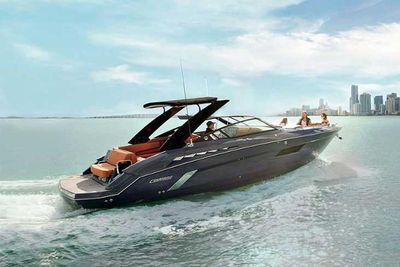 Cruisers Yachts 338 South Beach Edition Bow Rider Boat