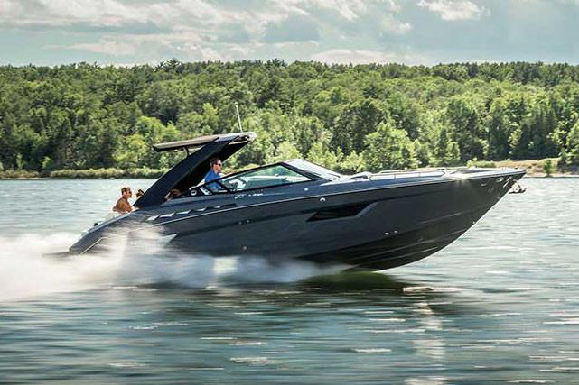 Cruisers Yachts Boat image