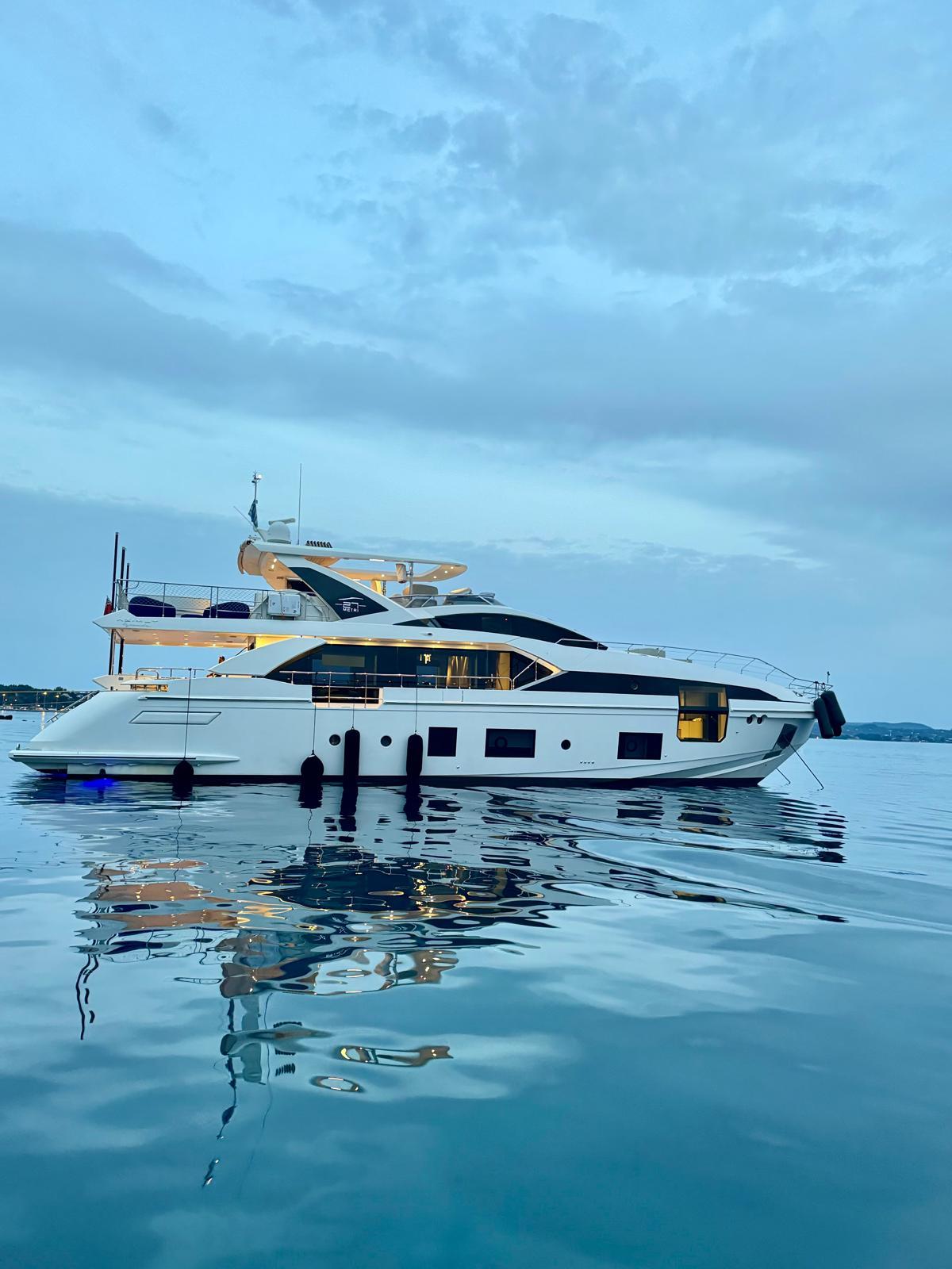 2019 Azimut Grande 27 METRI