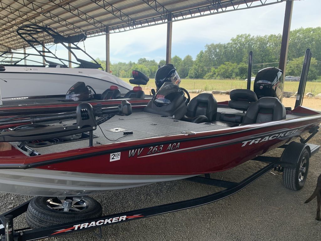 2022 Tracker Pro Team 195 TXW