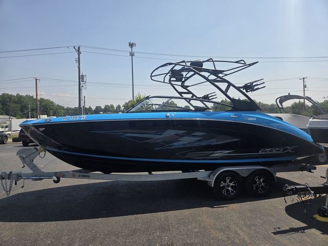 2021 Yamaha Boats 255XD