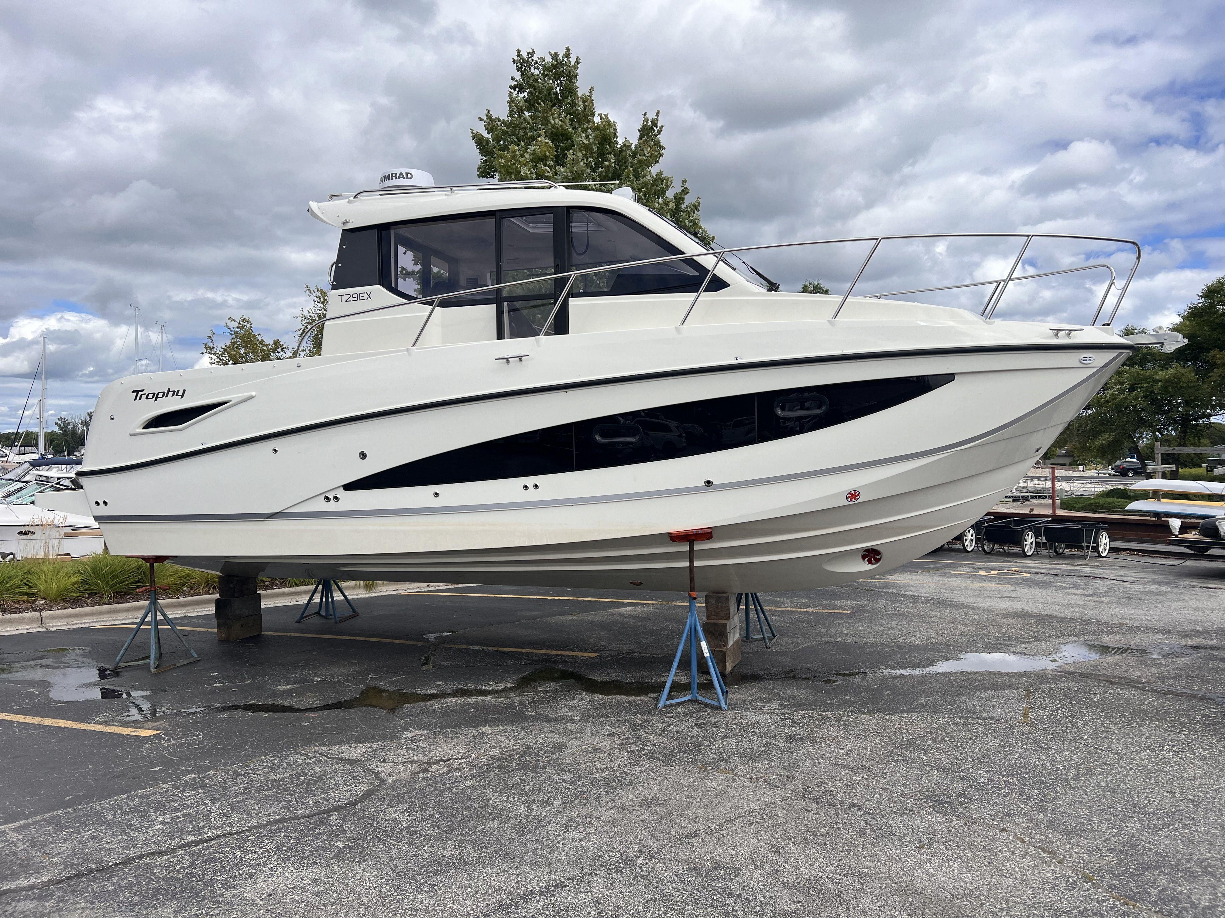 2024 Trophy T29 Explorer OB