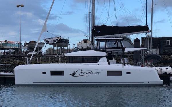 Lagoon 42