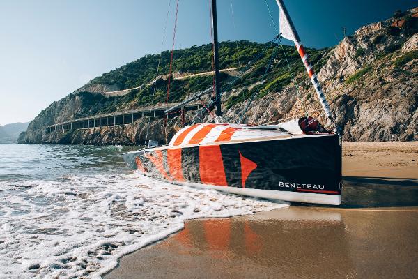 2020 Beneteau First 24