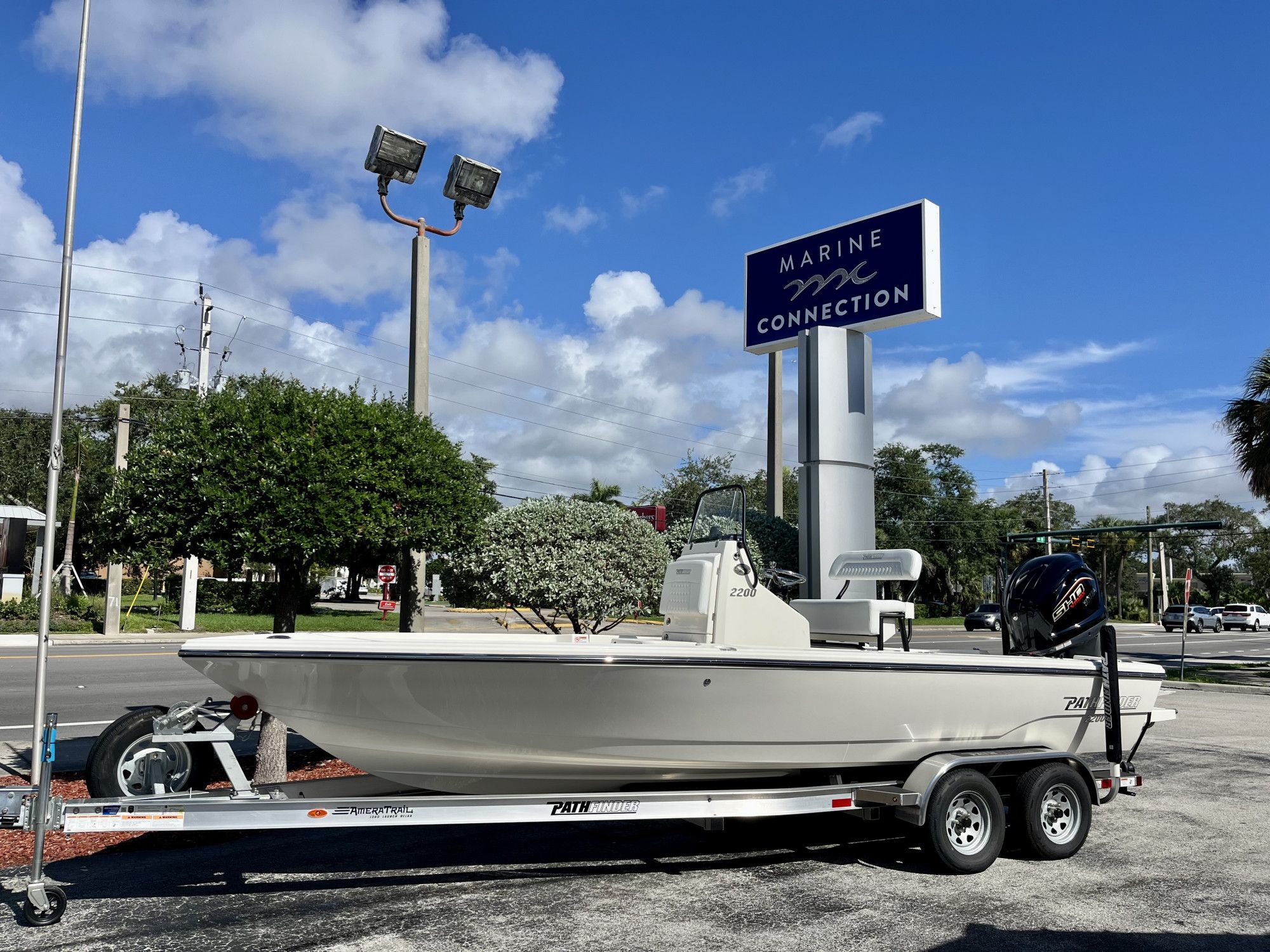 2025 Pathfinder 2200 TRS