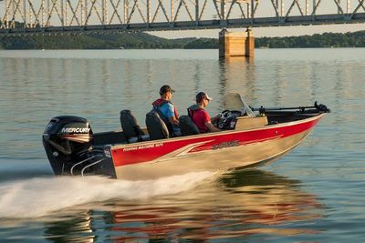 Lowe FM 1675 SC Boat