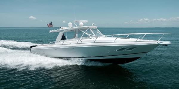 2008 Intrepid 390 Sport Yacht