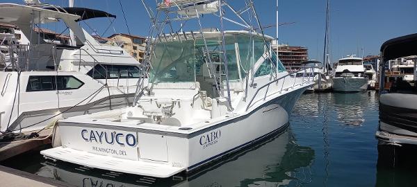 2010 Cabo 40 Express