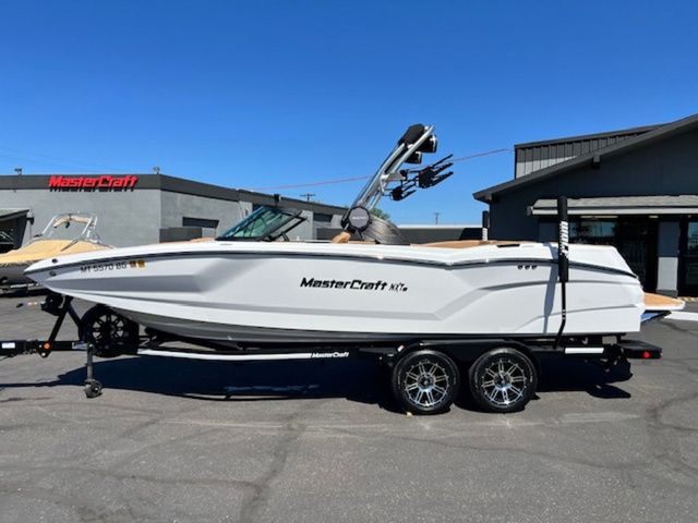 MasterCraft NXT24