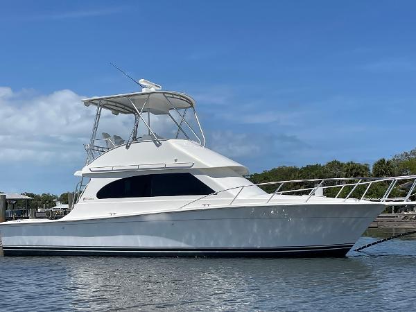 2003 Egg Harbor 37 Sport Fish Yacht