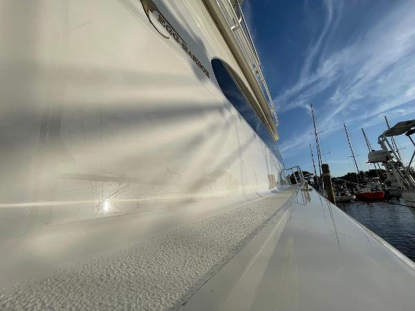2003 Egg Harbor 37 Sport Fish Yacht
