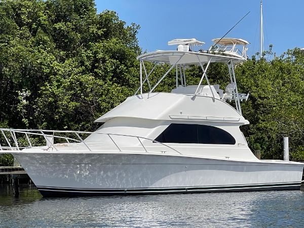 2003 Egg Harbor 37 Sport Fish Yacht