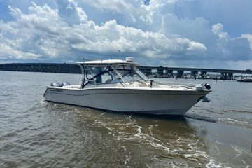 2012 Grady-White Freedom 307