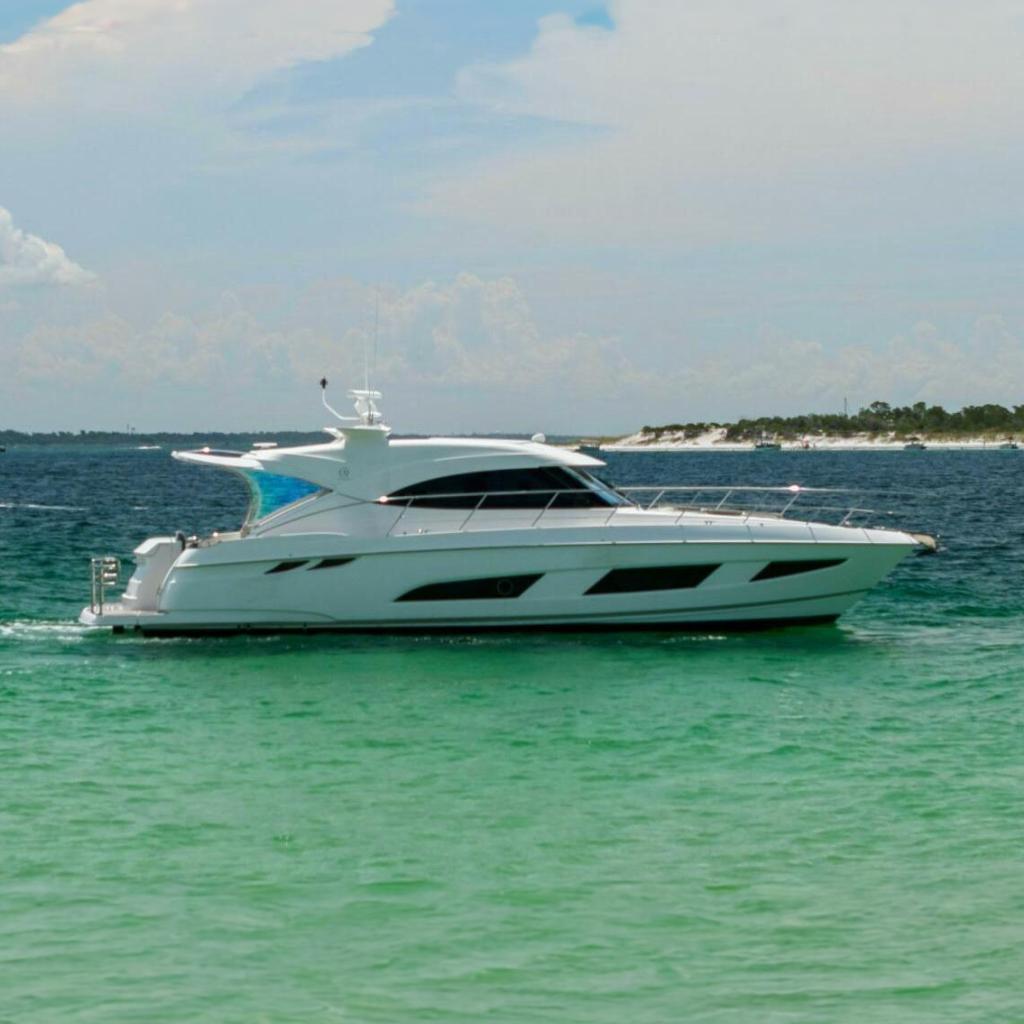 2018 Riviera 4800 Sport Yacht