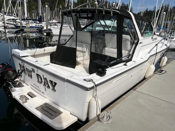 1990 Tiara Sport 33