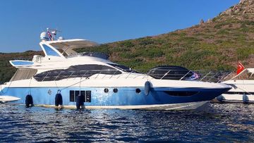 2010 Azimut 64