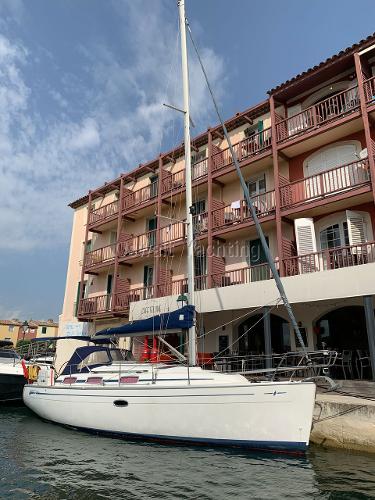 Bavaria 33 Cruiser