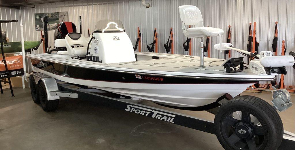 2024 Blazer 675 Ultimate Bay