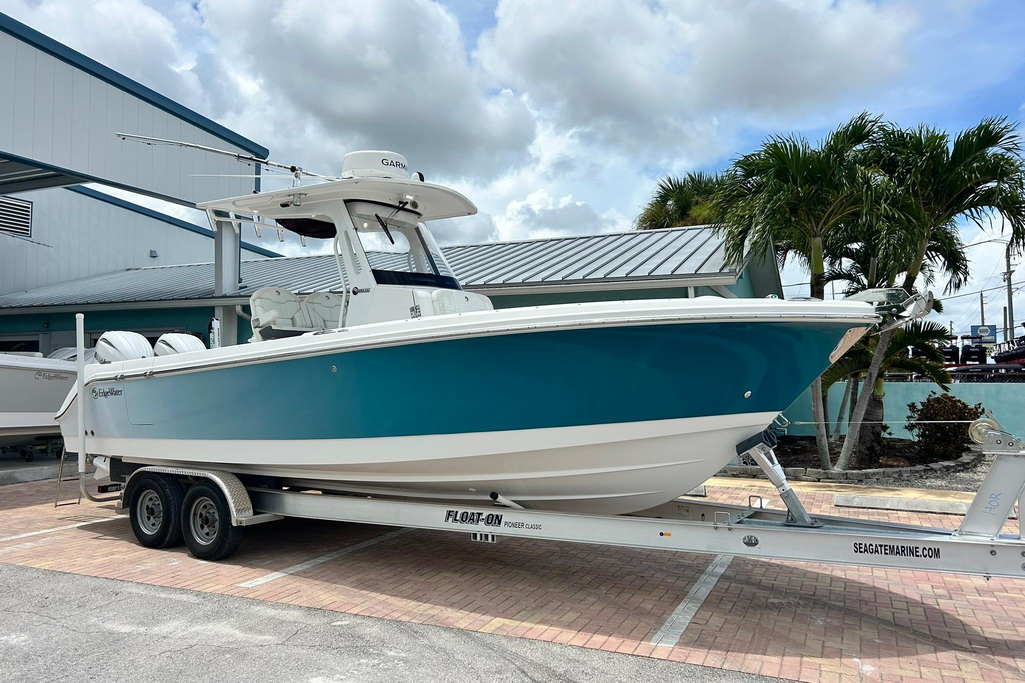 2024 Edgewater 262CC