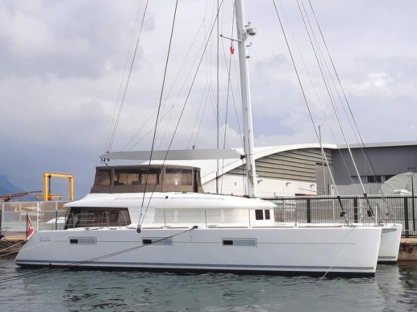 2012 Lagoon 620