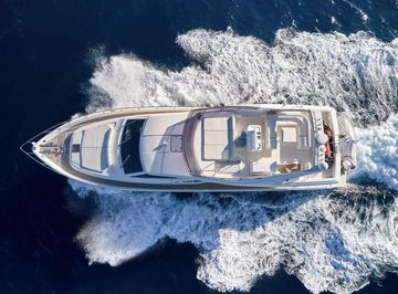 2006 Ferretti Yachts 731