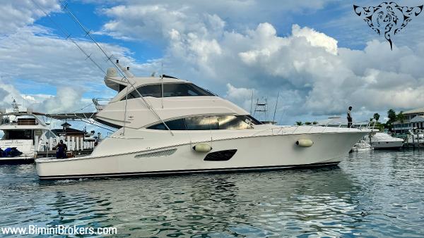 2011 Bertram 800